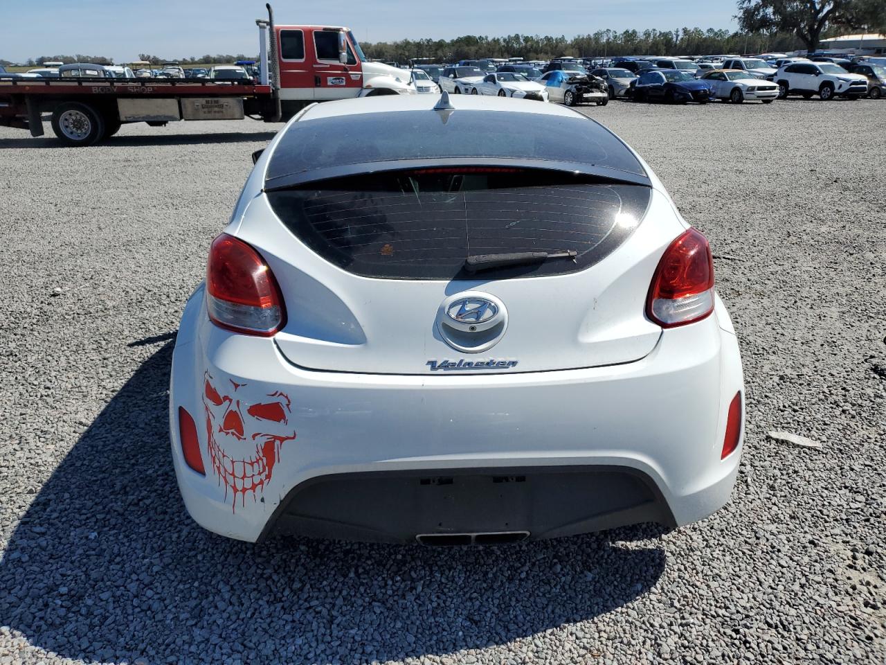 2016 Hyundai Veloster - Image 6