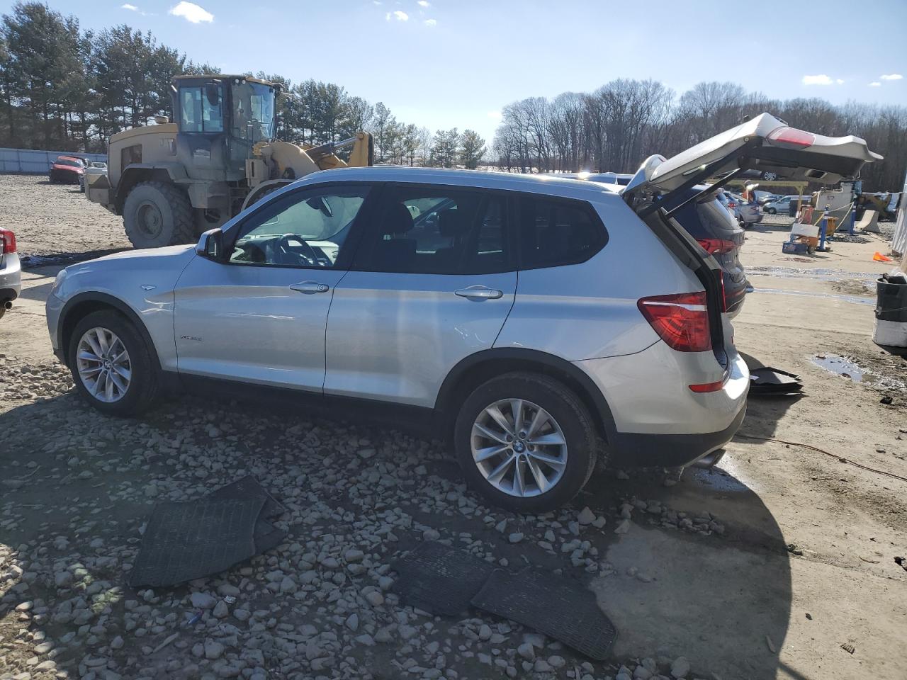 2015 BMW X3 - Image 2