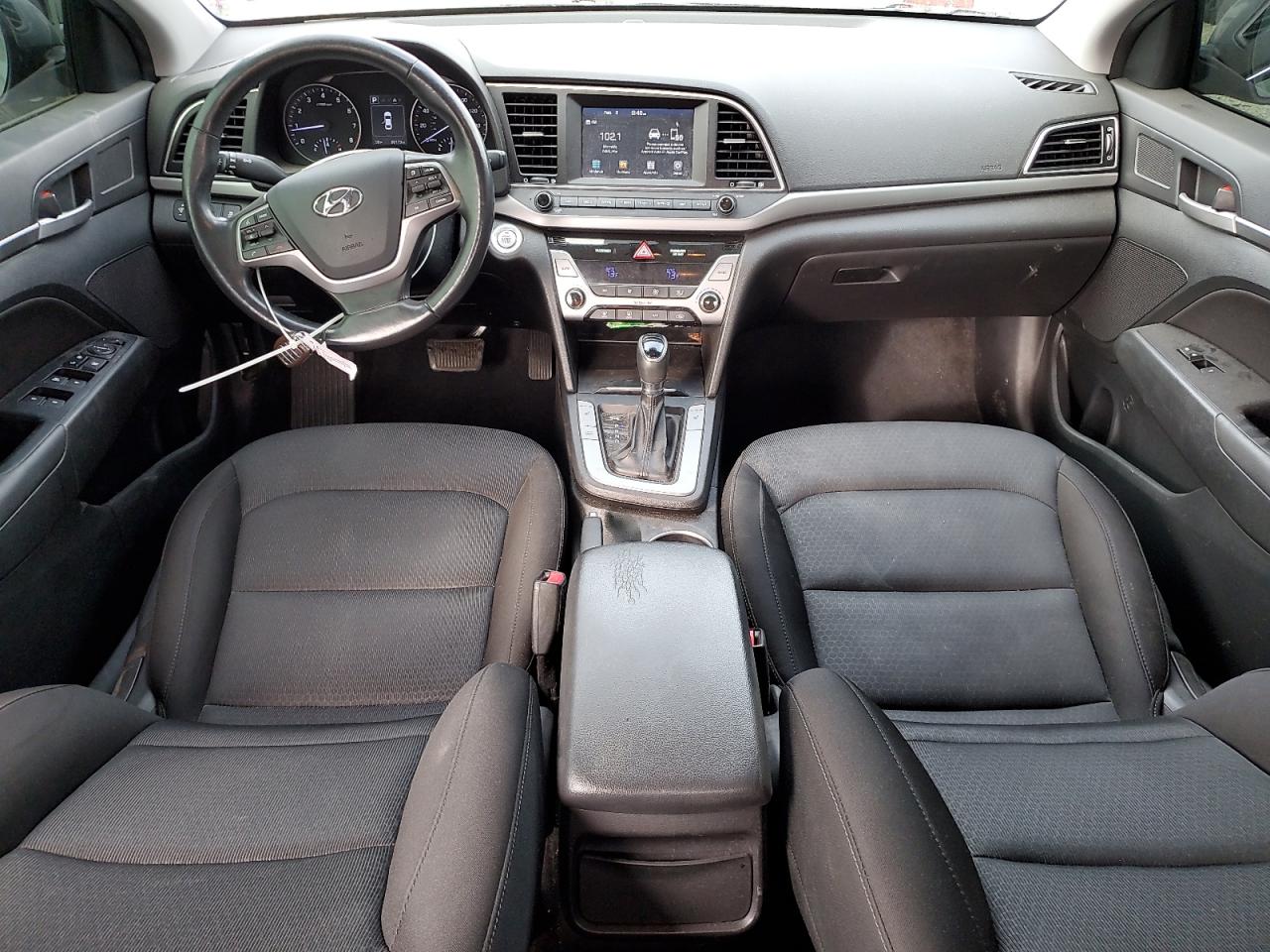 2018 Hyundai Elantra - Image 8