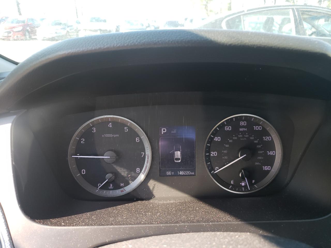2016 Hyundai Sonata - Image 9