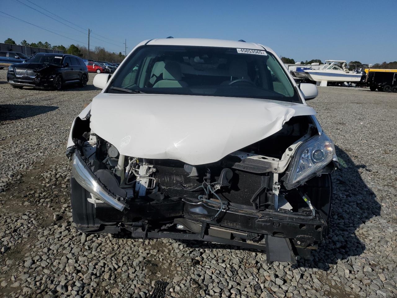 2018 Toyota Sienna - Image 5