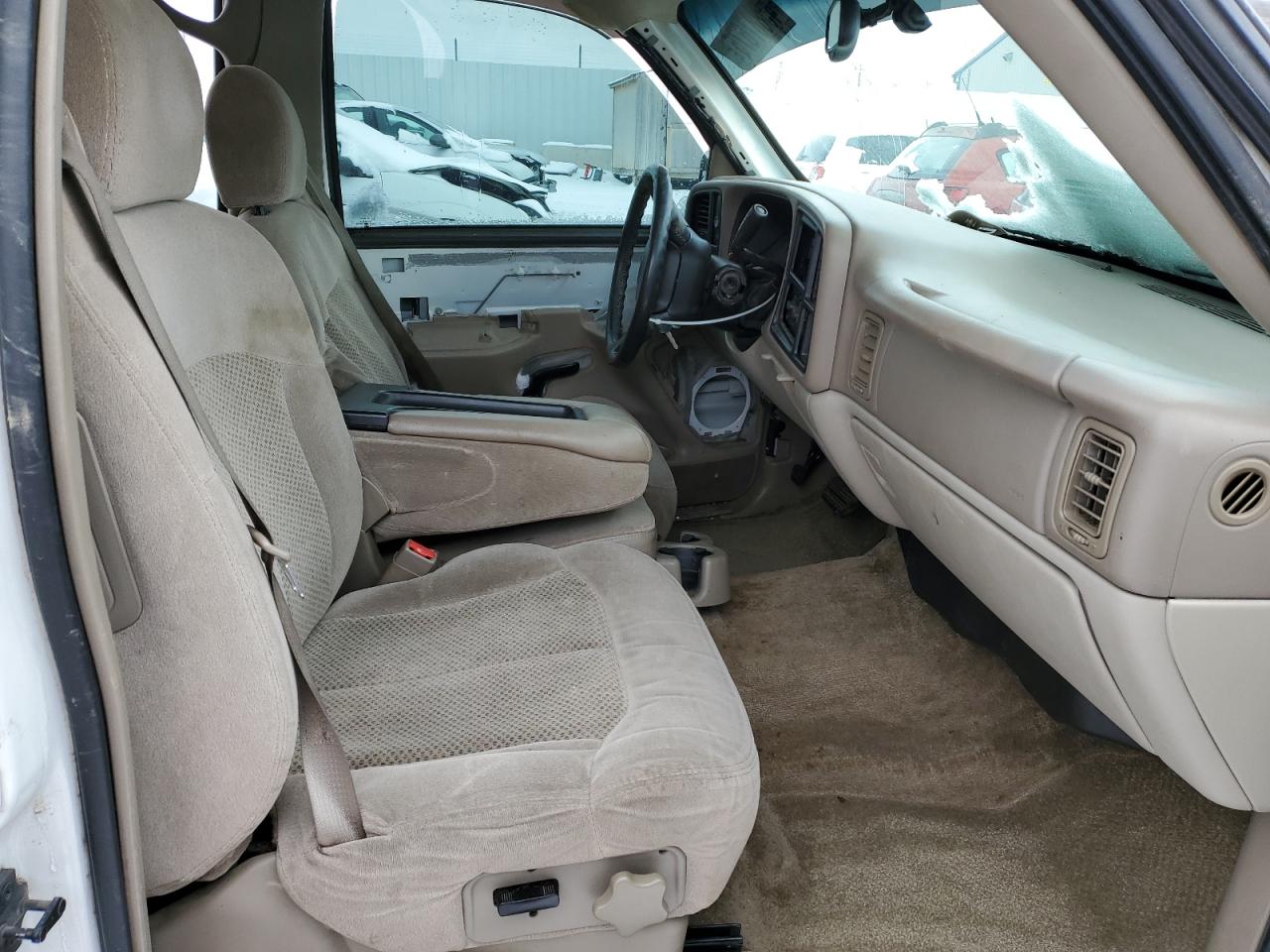 2002 Chevrolet Suburban - Image 7