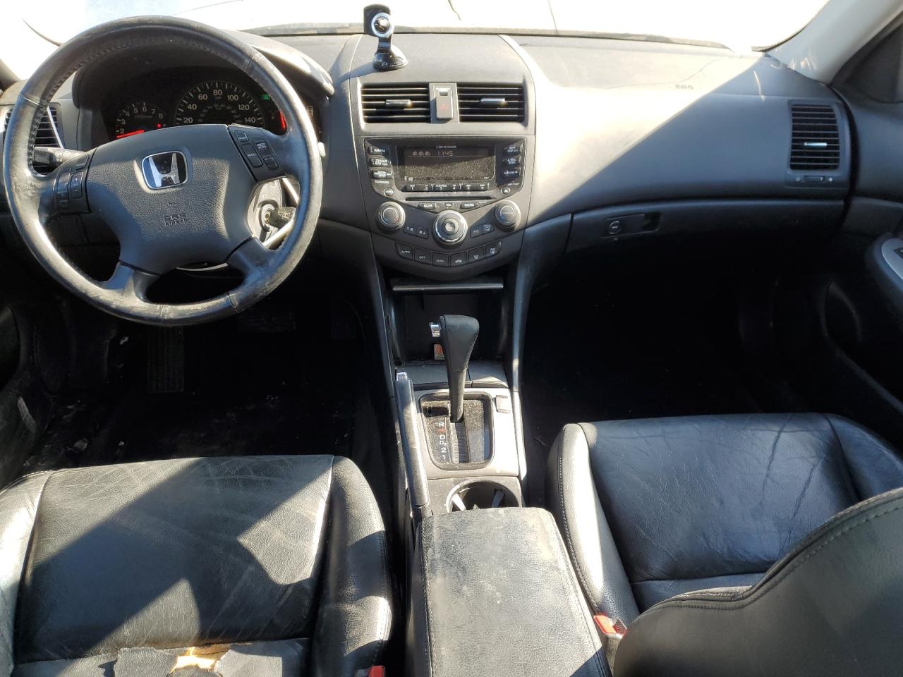 2004 Honda Accord - Image 8