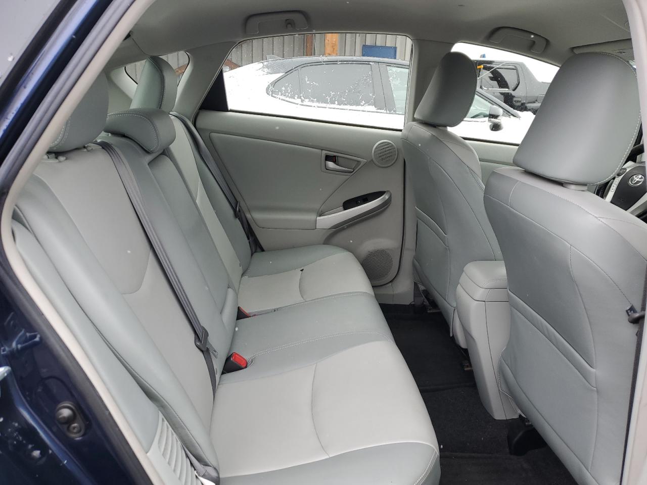 2014 Toyota Prius - Image 10