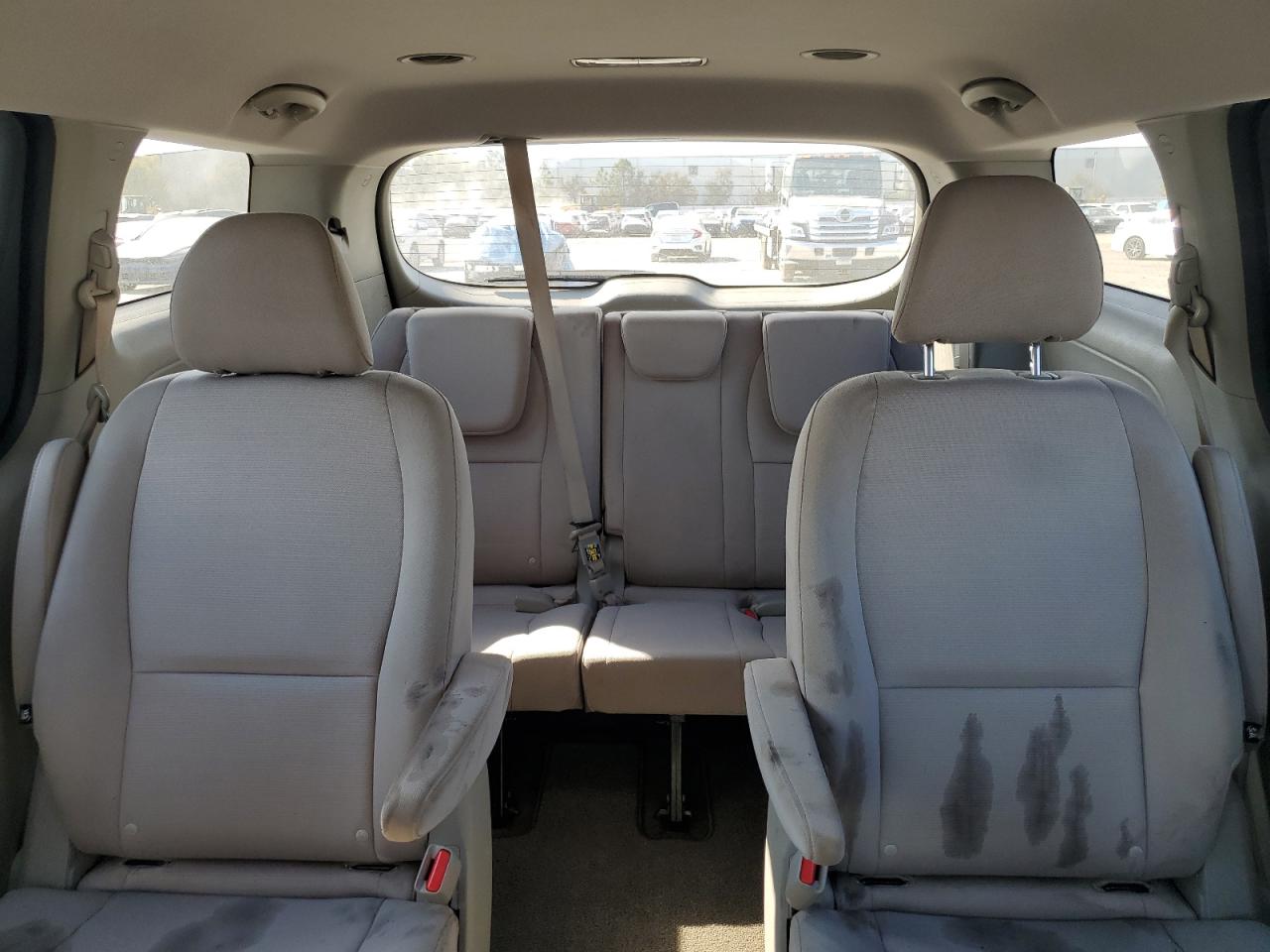 2015 Kia Sedona - Image 10