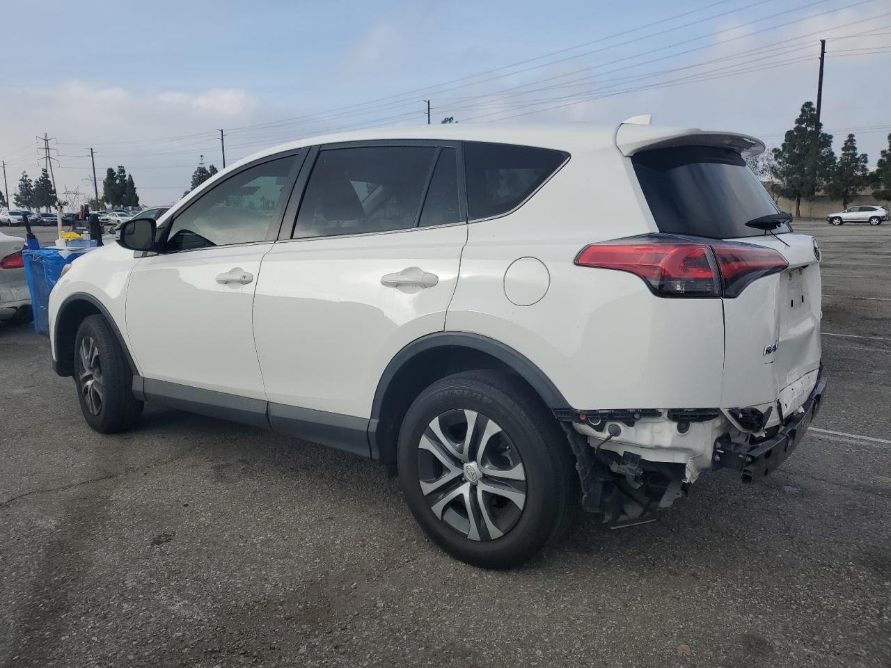 2018 Toyota RAV 4 - Image 2
