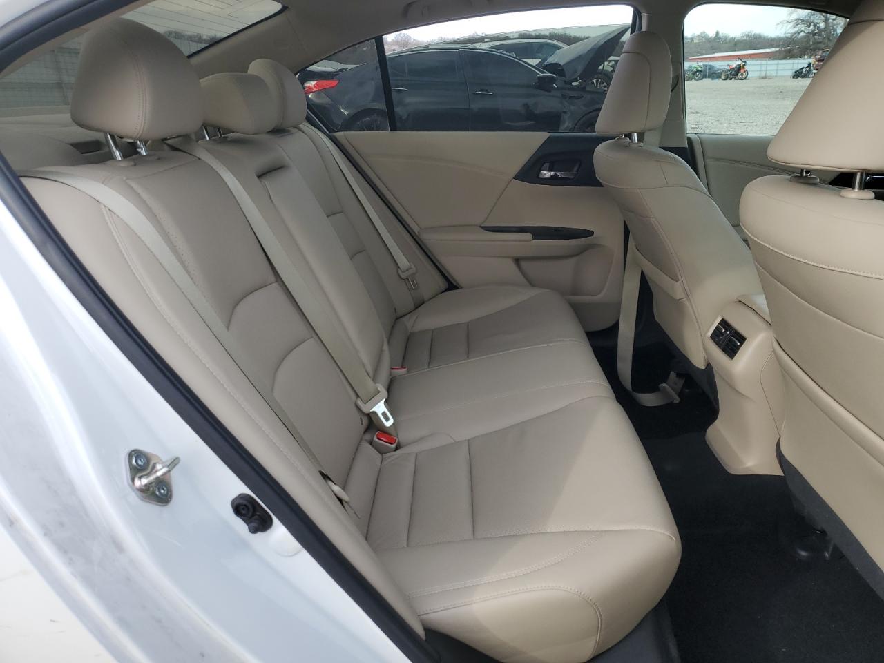 2015 Honda Accord - Image 10