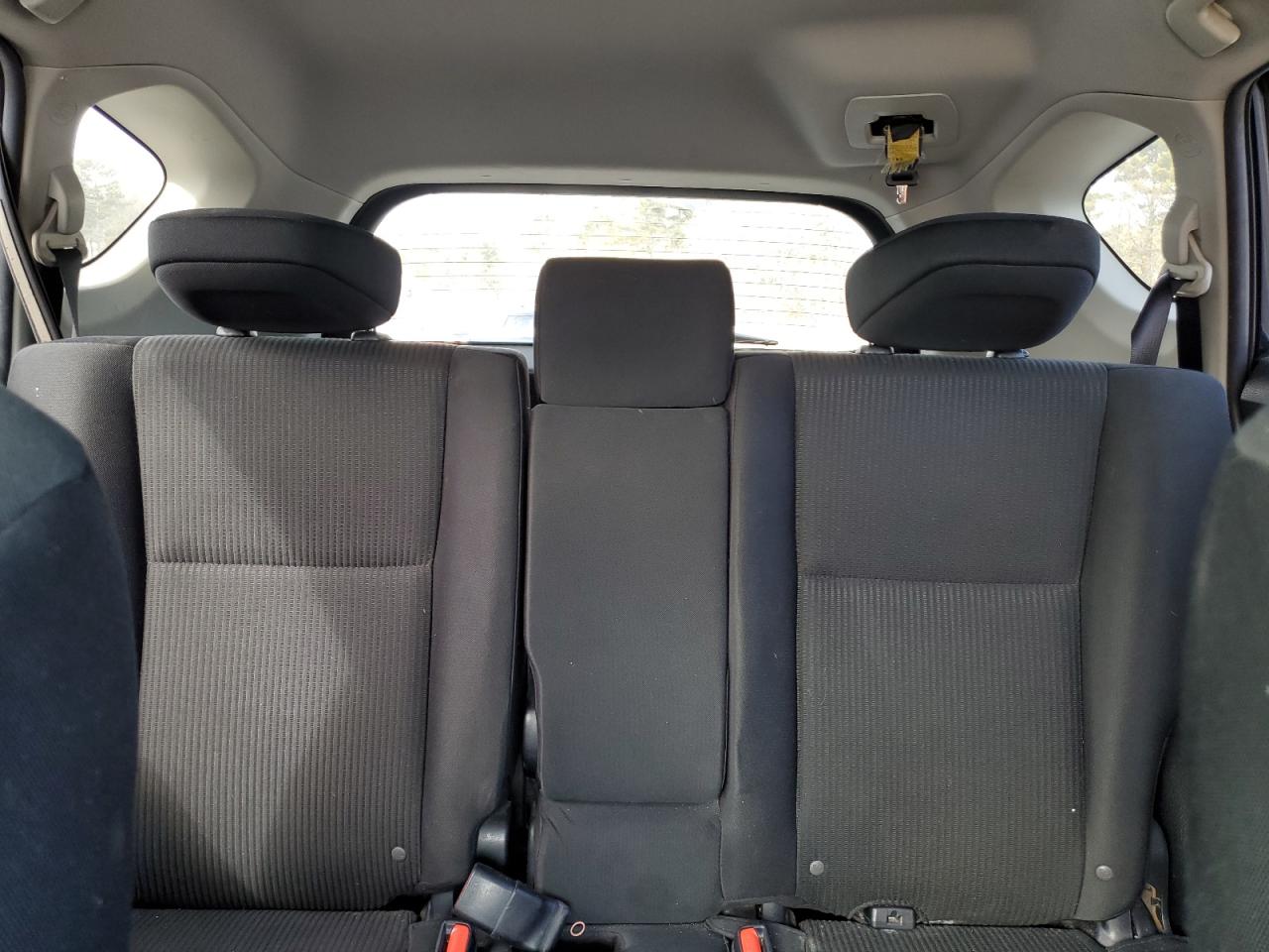2017 Toyota RAV 4 - Image 10