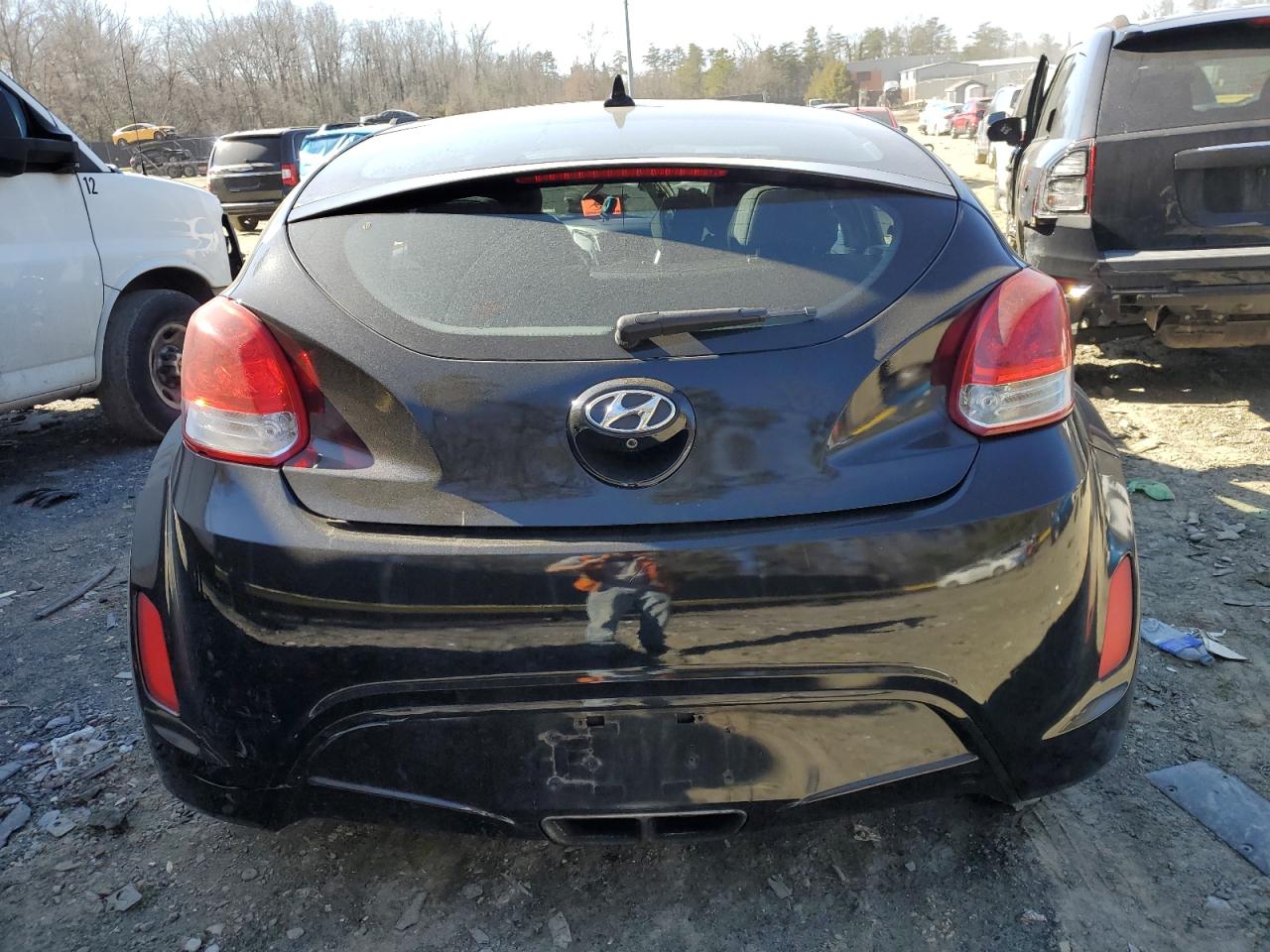 2017 Hyundai Veloster - Image 6