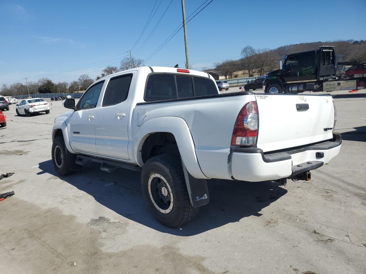 2015 Toyota Tacoma - Image 2