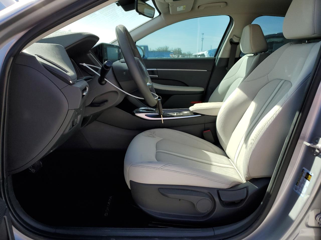2023 Hyundai Sonata - Image 7