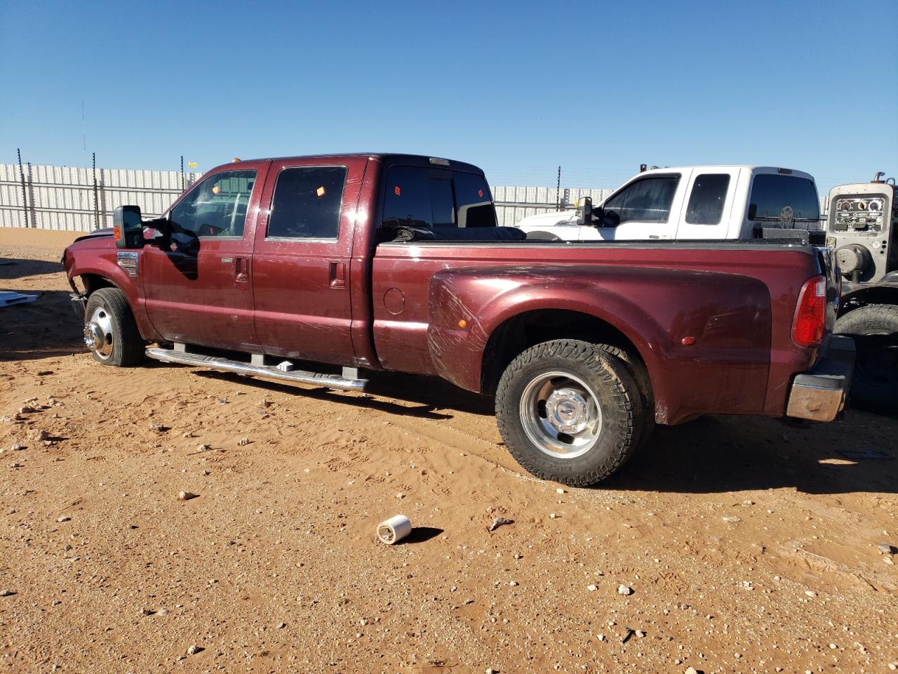 2010 Ford F350 - Image 2