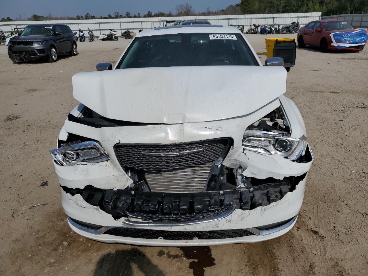 2015 Chrysler 300 - Image 5