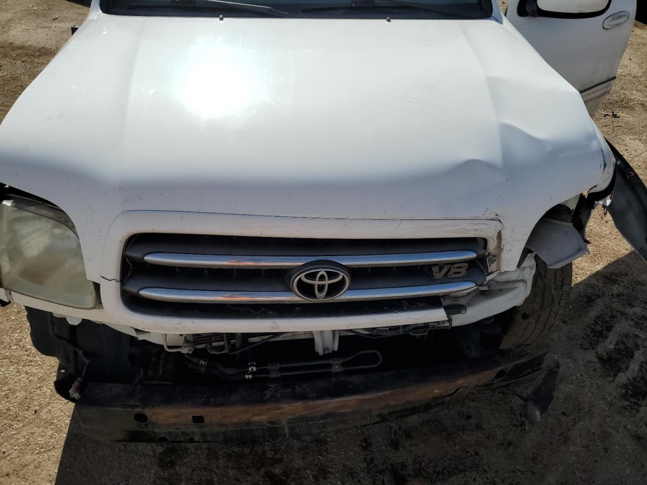 2002 Toyota Sequoia - Image 13