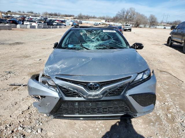  TOYOTA CAMRY 2023 Srebrny