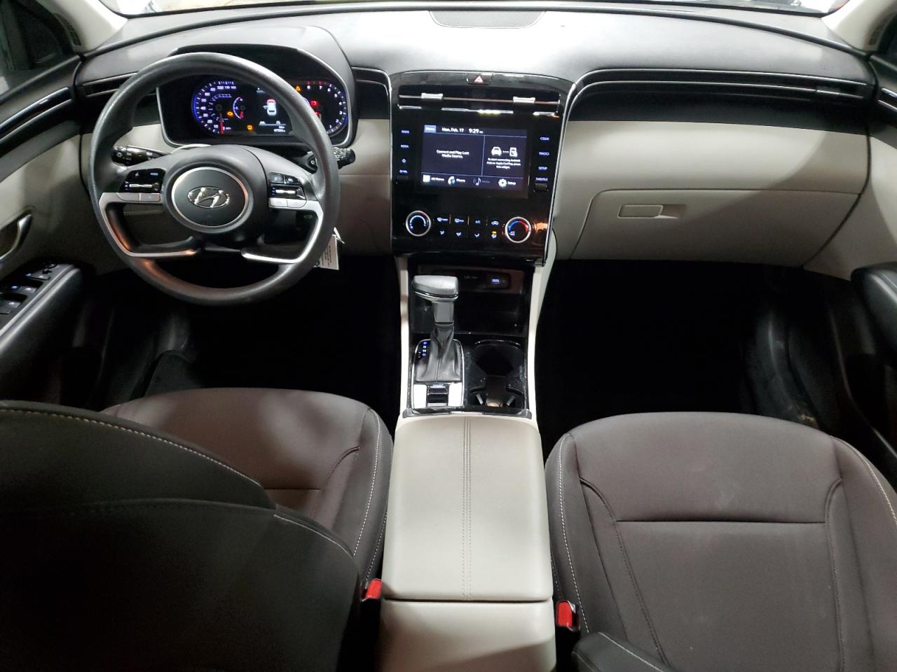 2022 Hyundai Tucson - Image 8