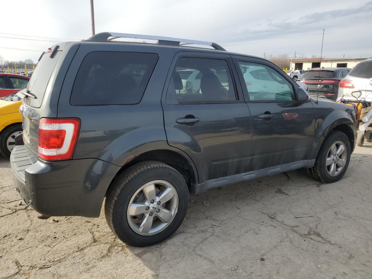 2009 Ford Escape - Image 3