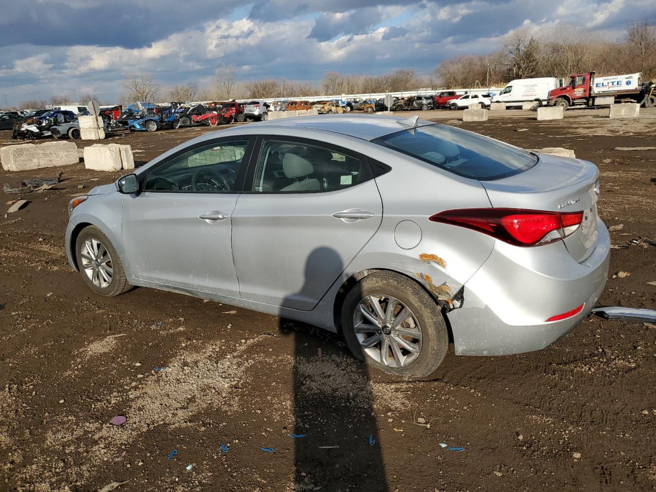 2014 Hyundai Elantra - Image 2