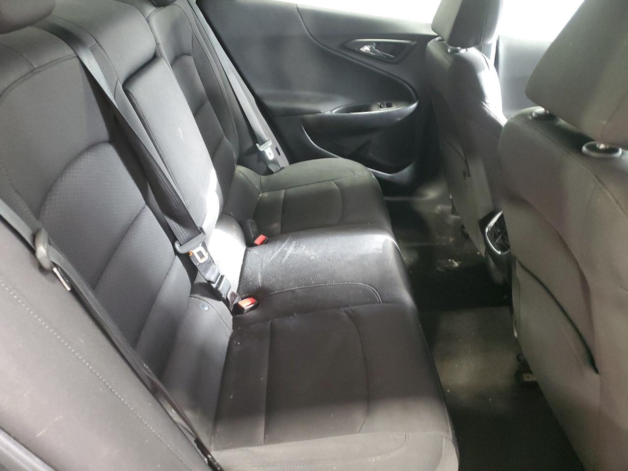 2018 Chevrolet Malibu - Image 10