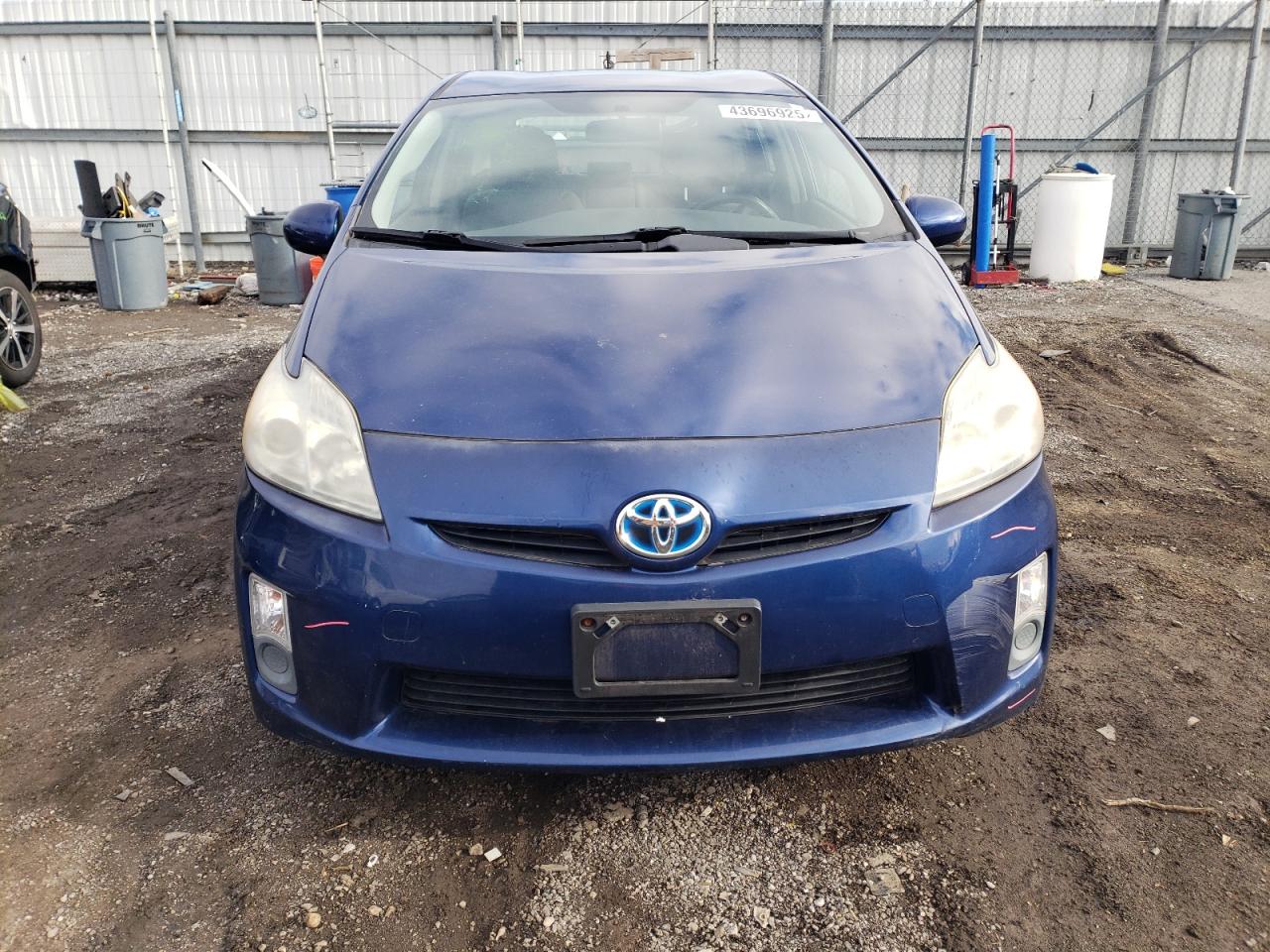 2011 Toyota Prius - Image 5