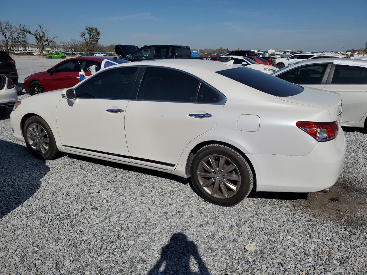 2012 Lexus ES - Image 2