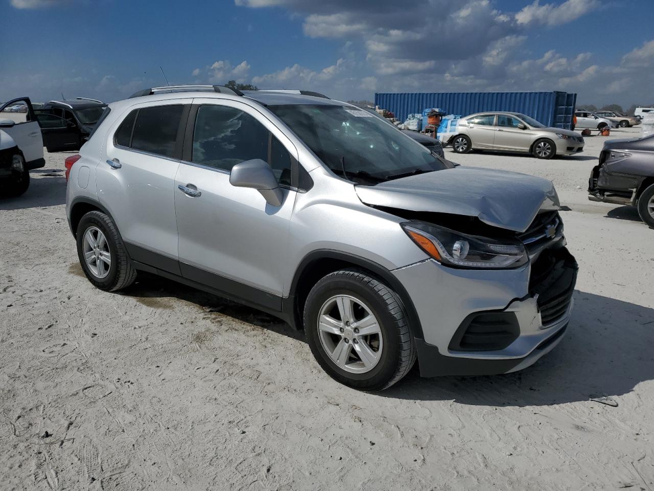 2017 Chevrolet Trax - Image 4