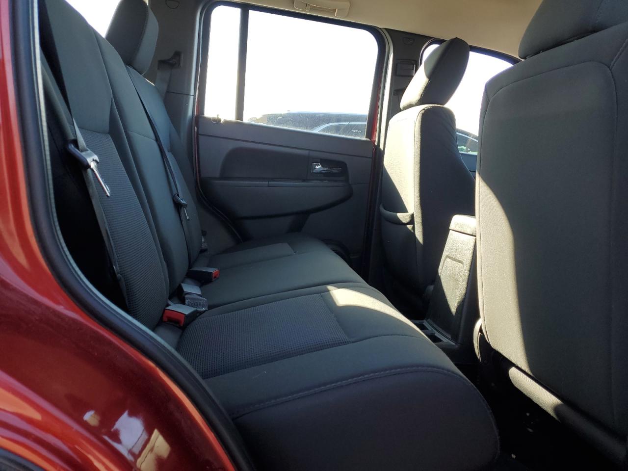 2009 Jeep Liberty (North America) - Image 11