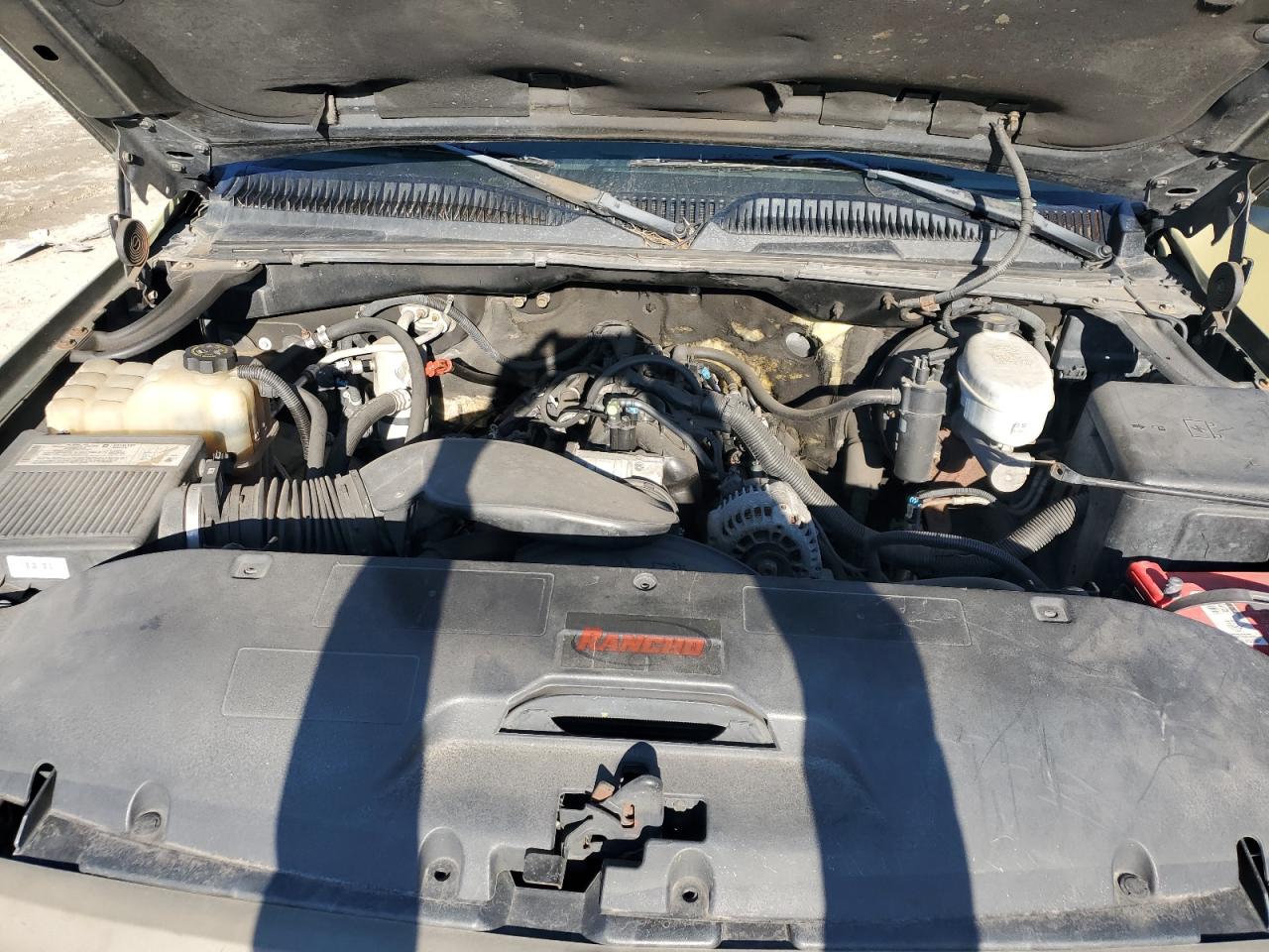 2004 GMC Sierra - Image 12