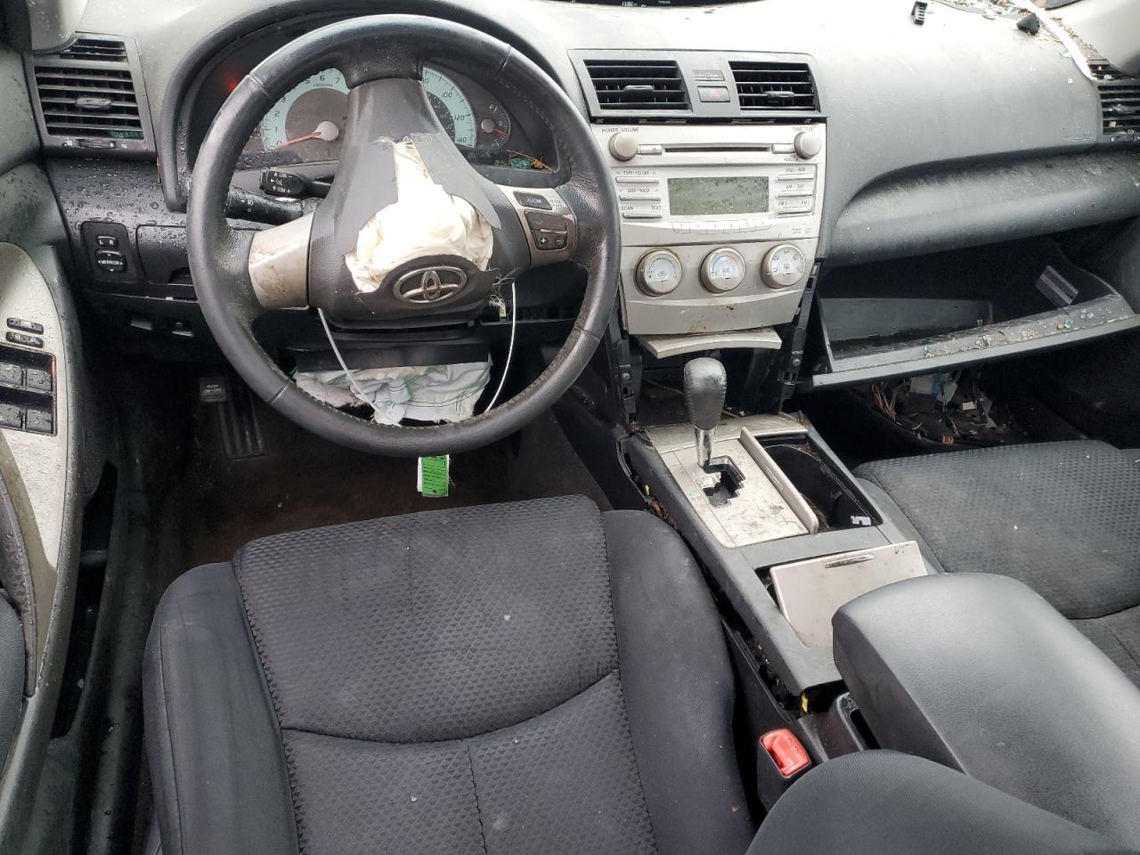 2010 Toyota Camry - Image 8