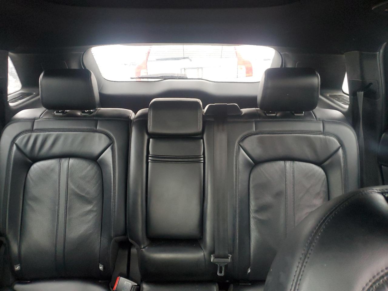 2018 Lincoln MKX - Image 10
