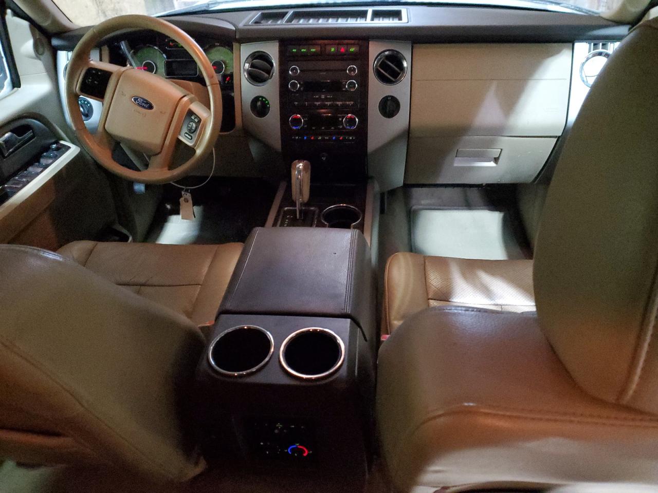 2013 Ford Expedition - Image 8