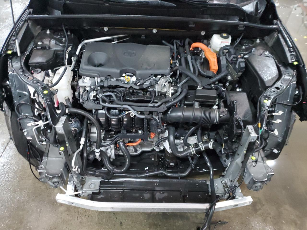 2021 Toyota Venza - Image 12