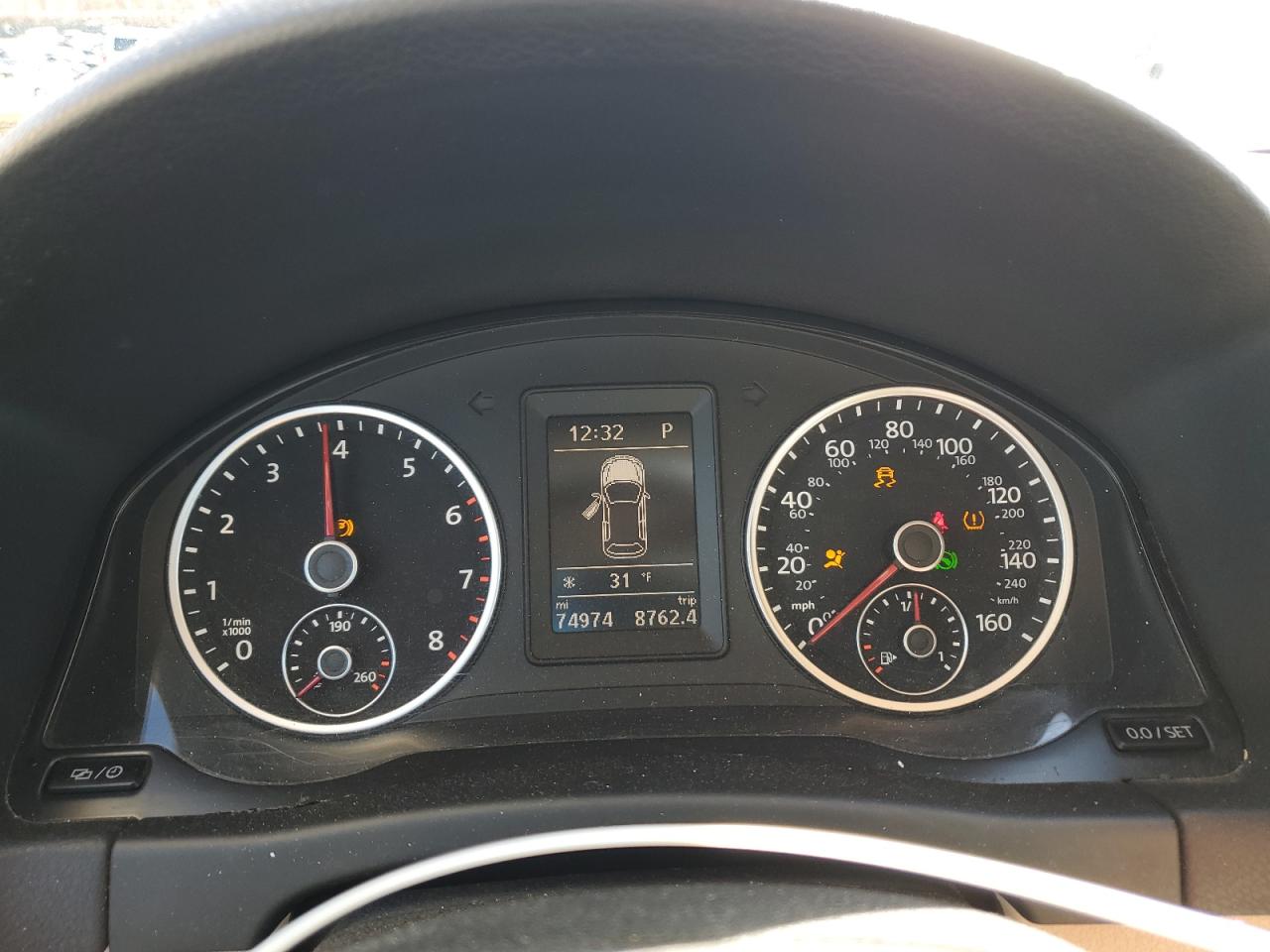 2016 Volkswagen Tiguan - Image 9