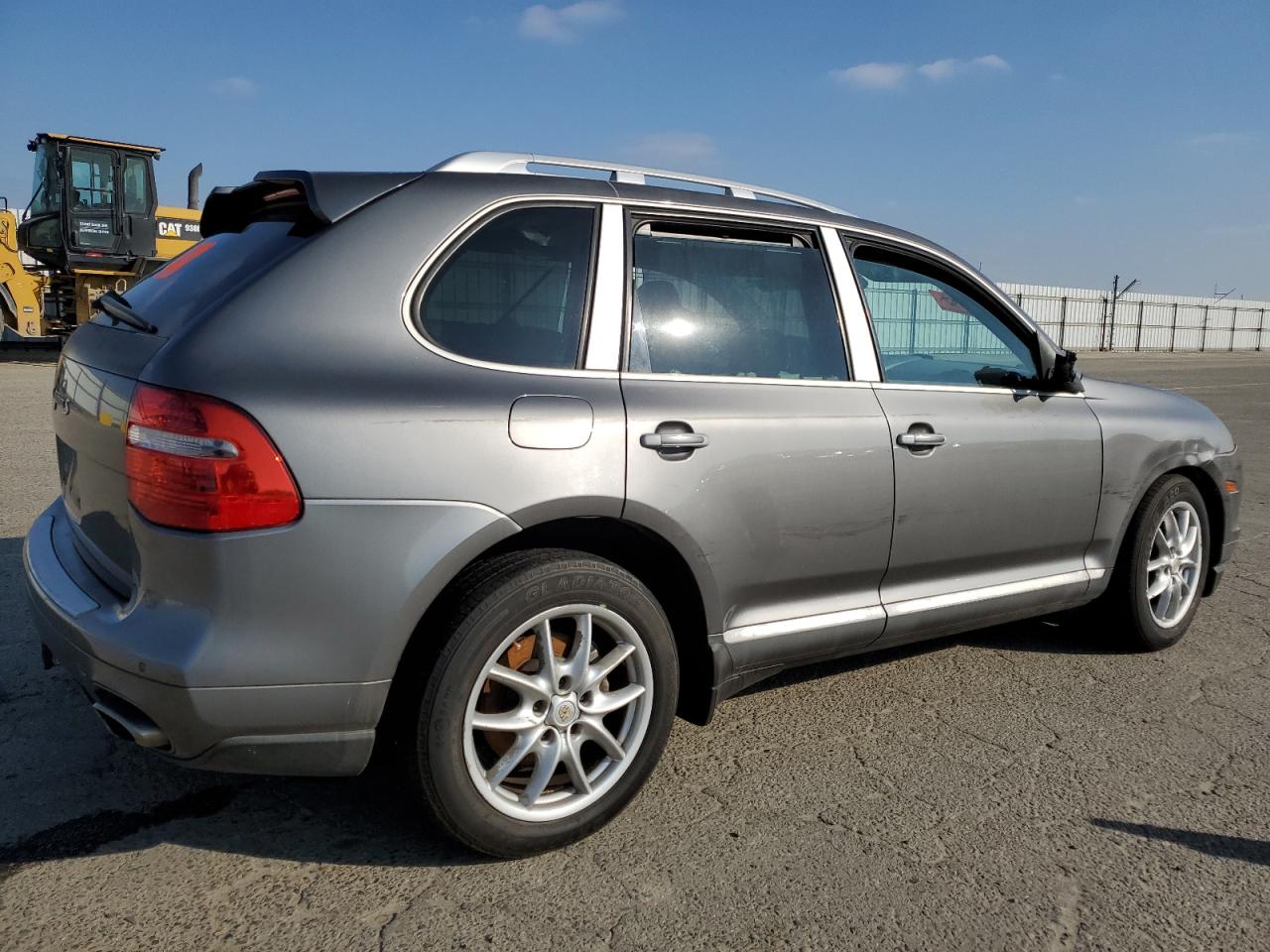 2008 Porsche Cayenne - Image 3