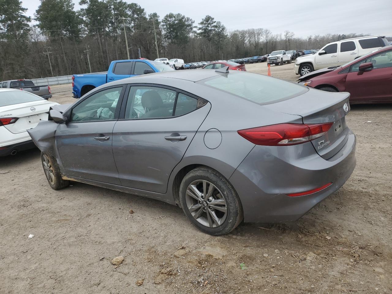 2018 Hyundai Elantra - Image 2