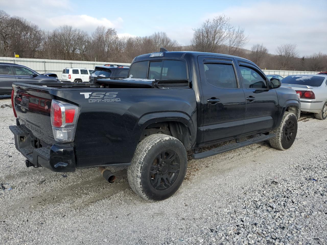 2018 Toyota Tacoma - Image 3