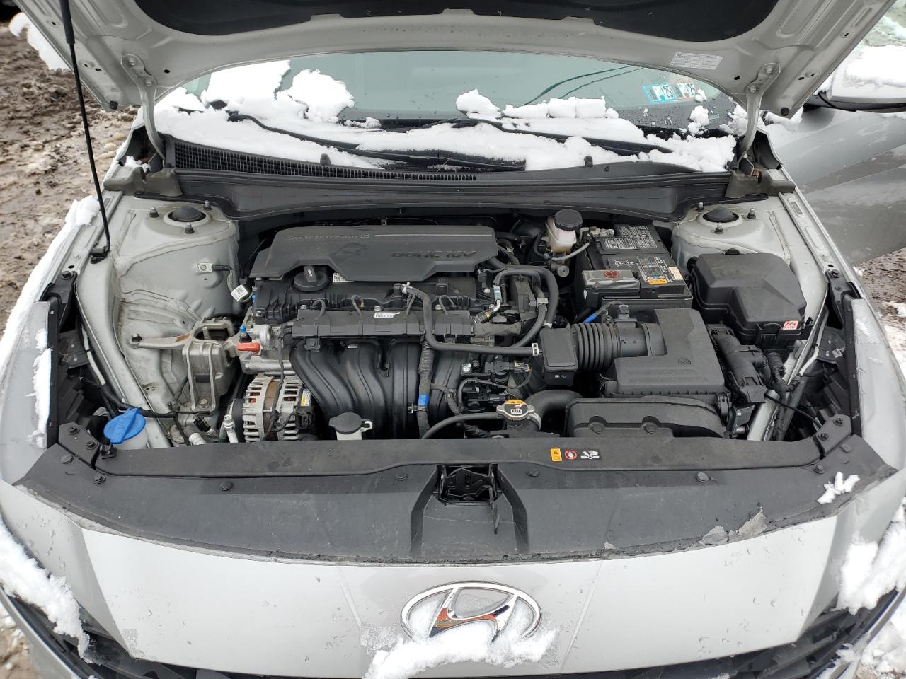 2021 Hyundai Elantra - Image 11