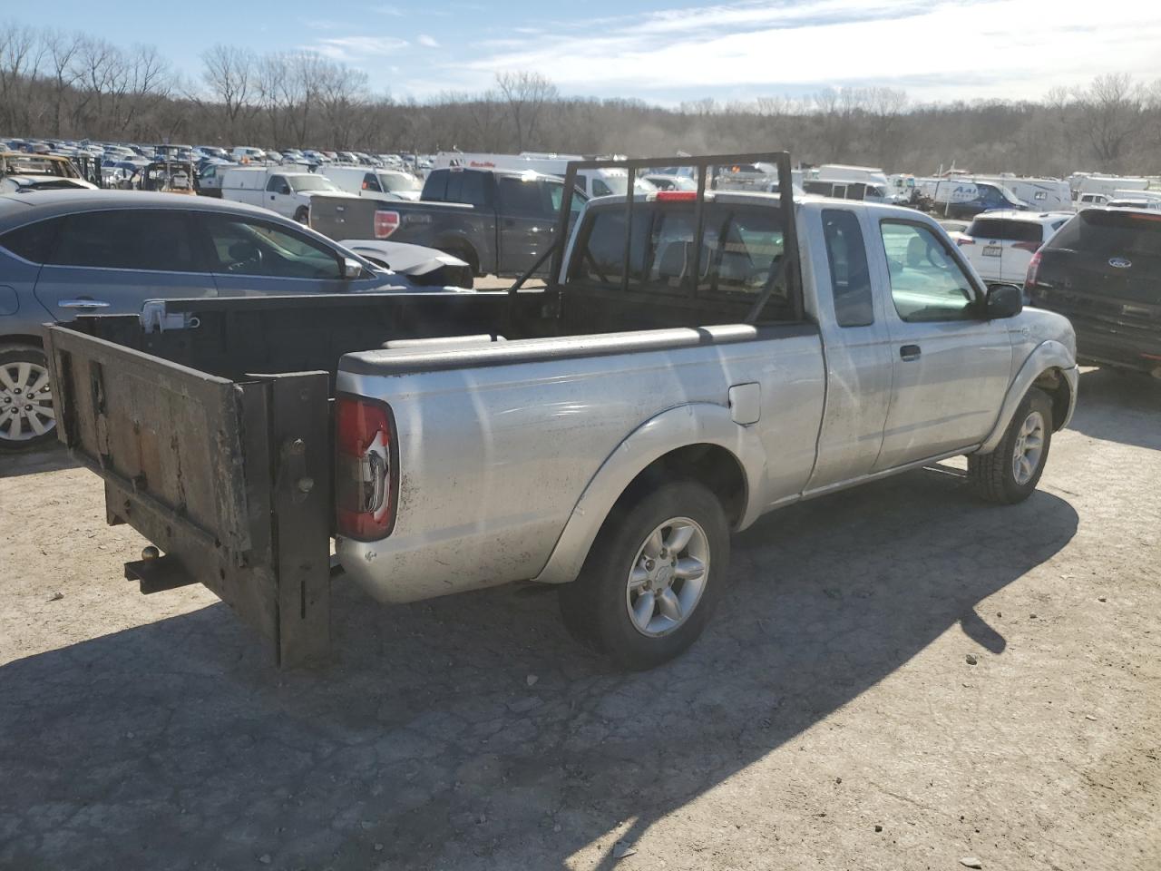 2004 Nissan Navara (Frontier) - Image 3