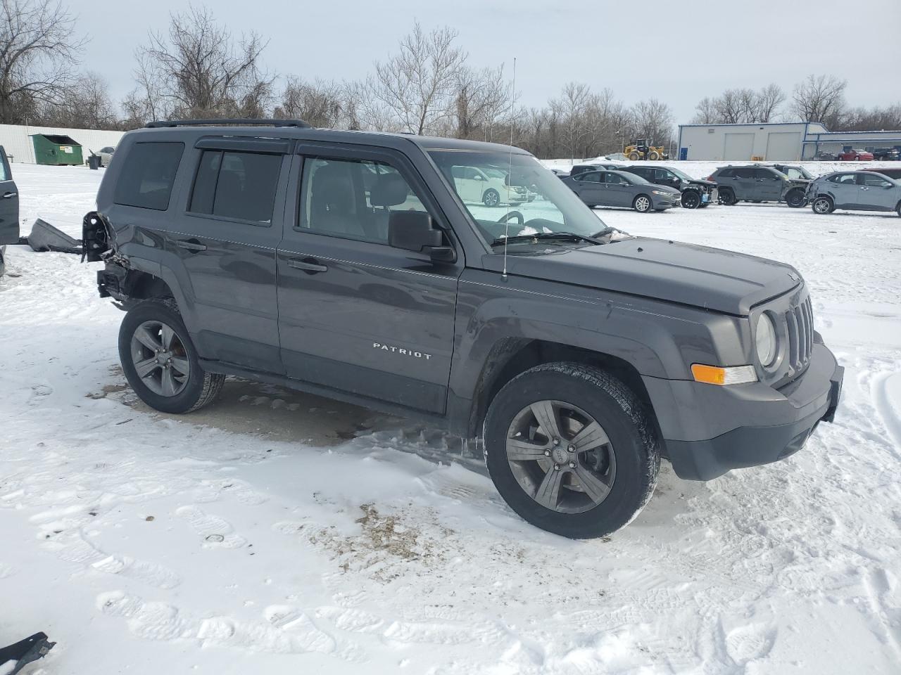 2015 Jeep Liberty (Patriot) - Image 4