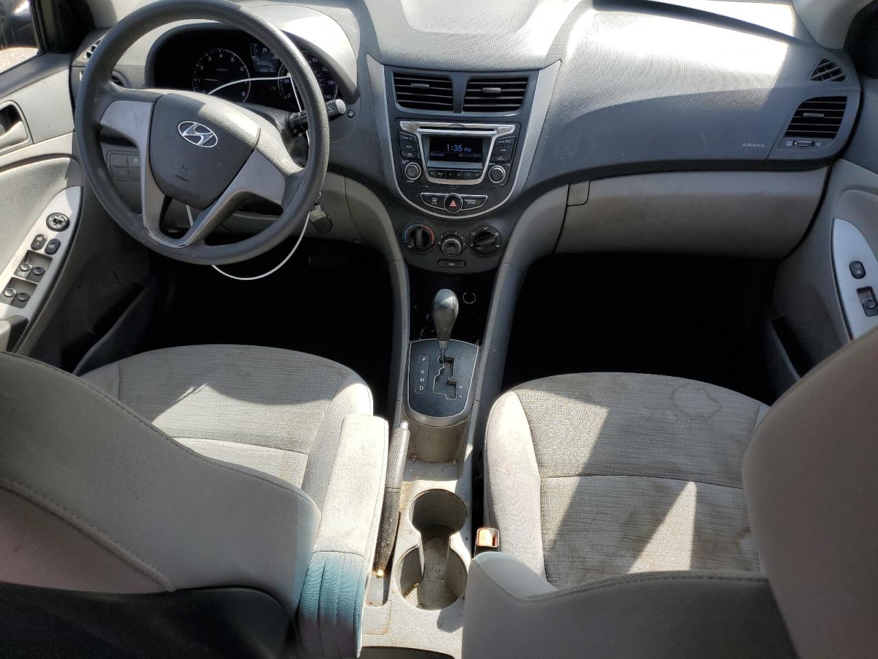 2015 Hyundai Accent - Image 8