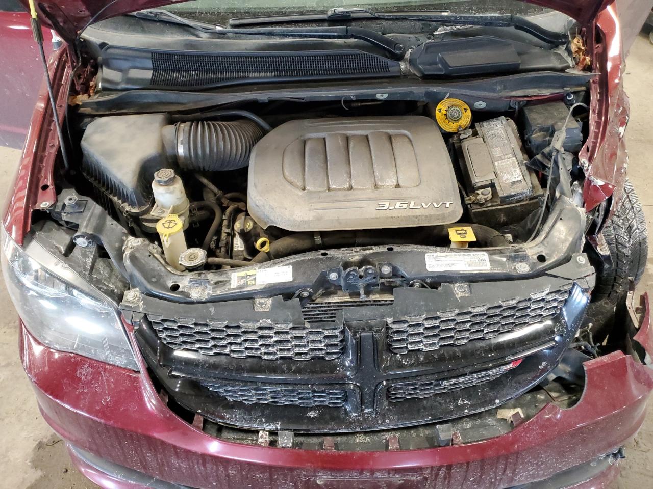 2018 Dodge Caravan - Image 14