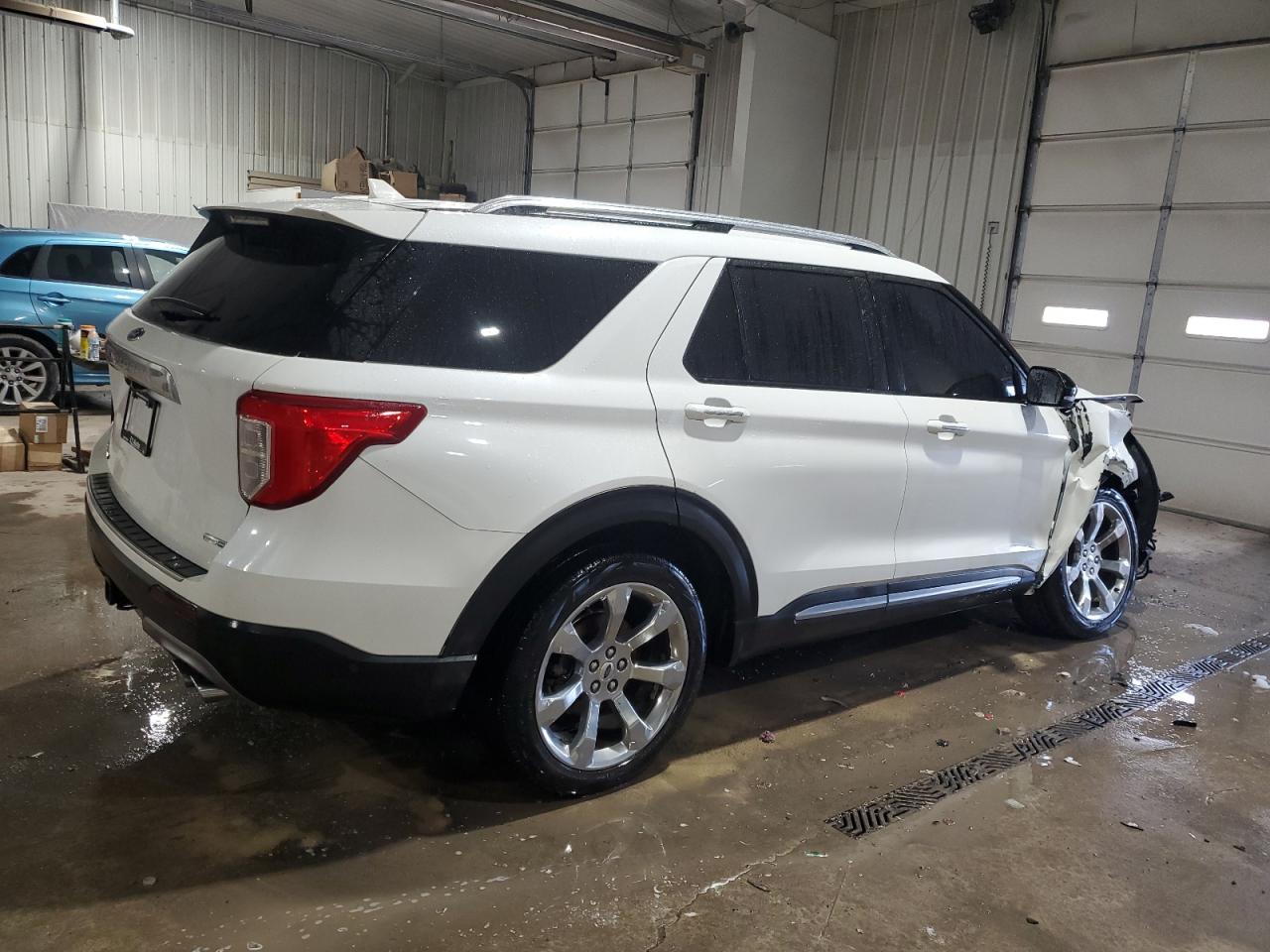 2020 Ford Explorer - Image 3