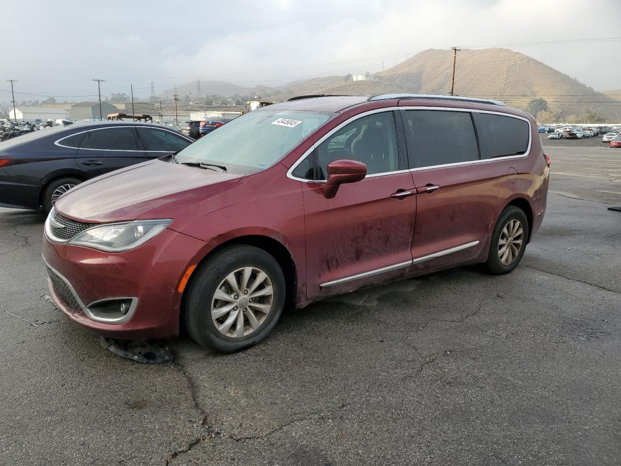 2018 Chrysler Pacifica - Image 1