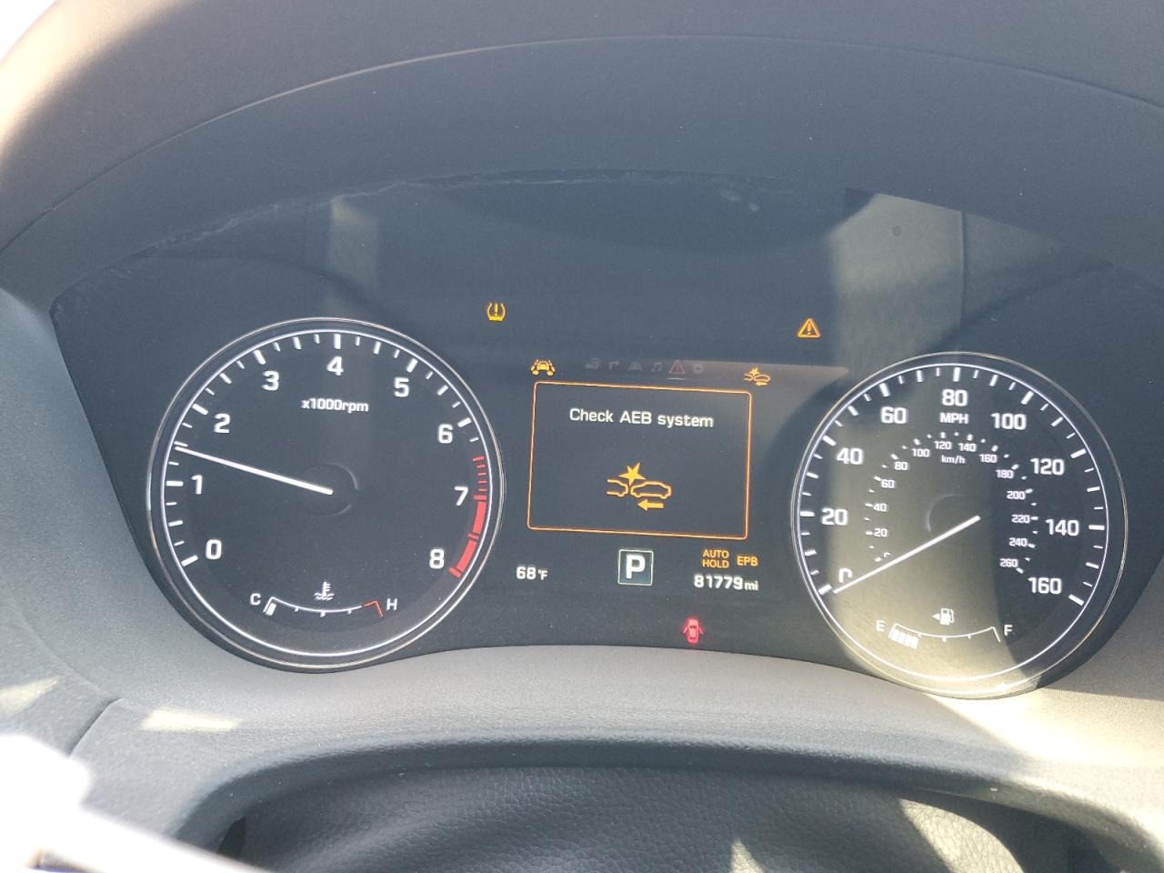 2017 Genesis G80 - Image 9