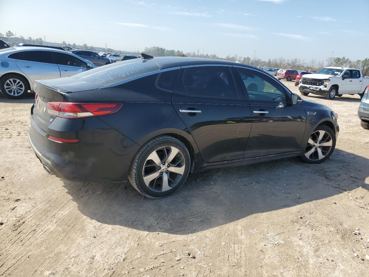 2019 Kia Optima - Image 3