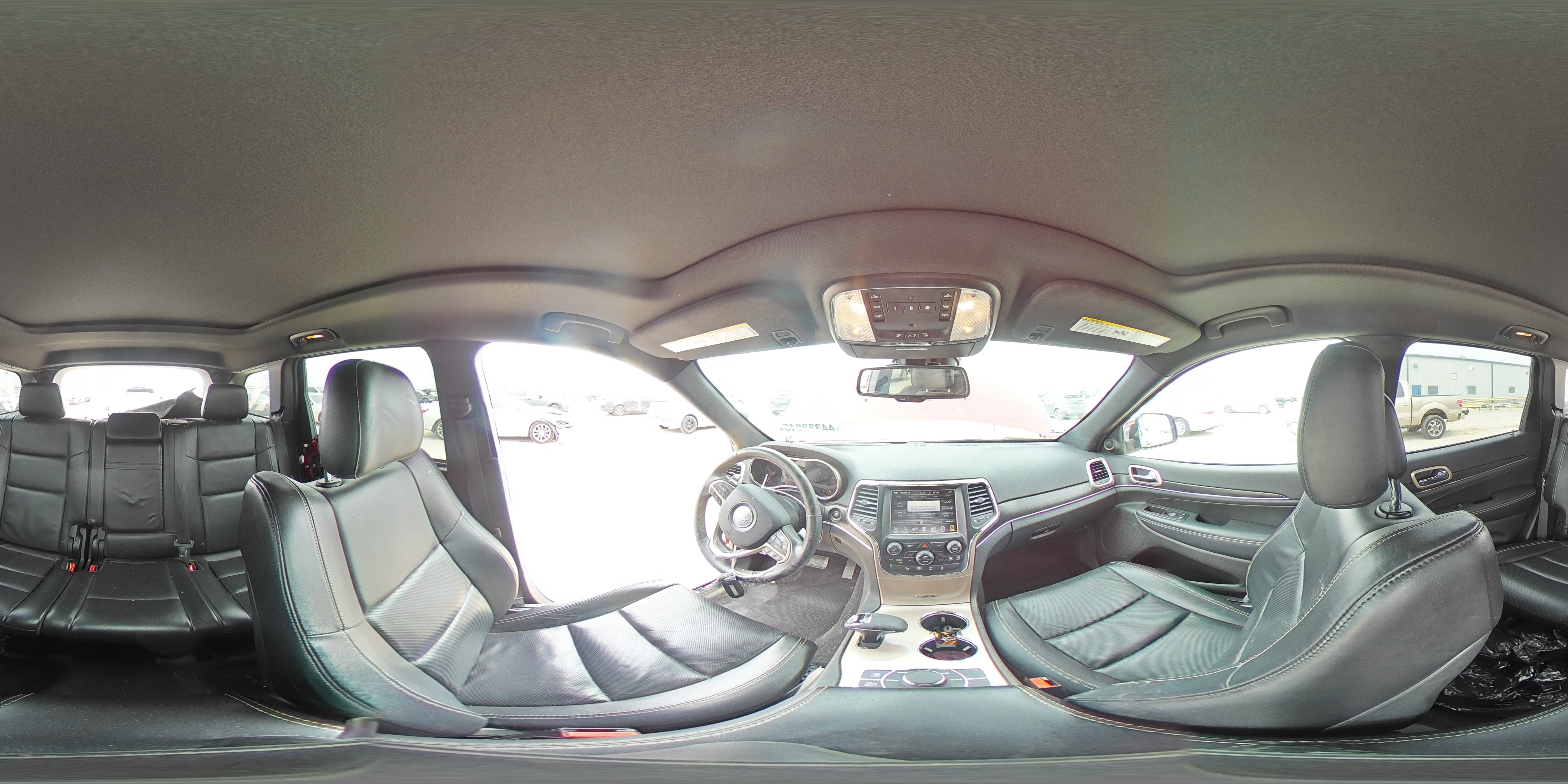2015 Jeep Grand Cherokee - Image 13