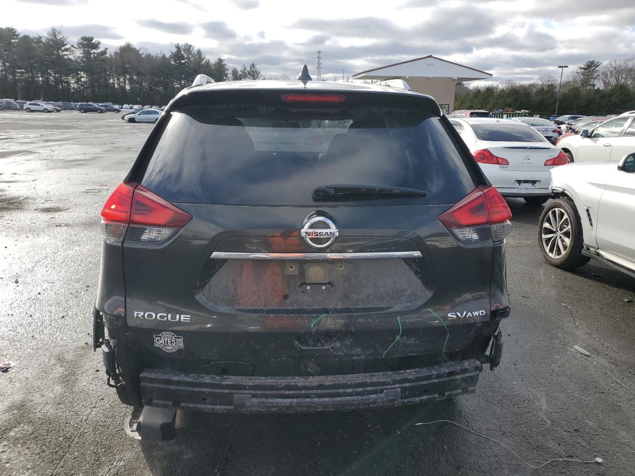 2017 Nissan Rogue - Image 6