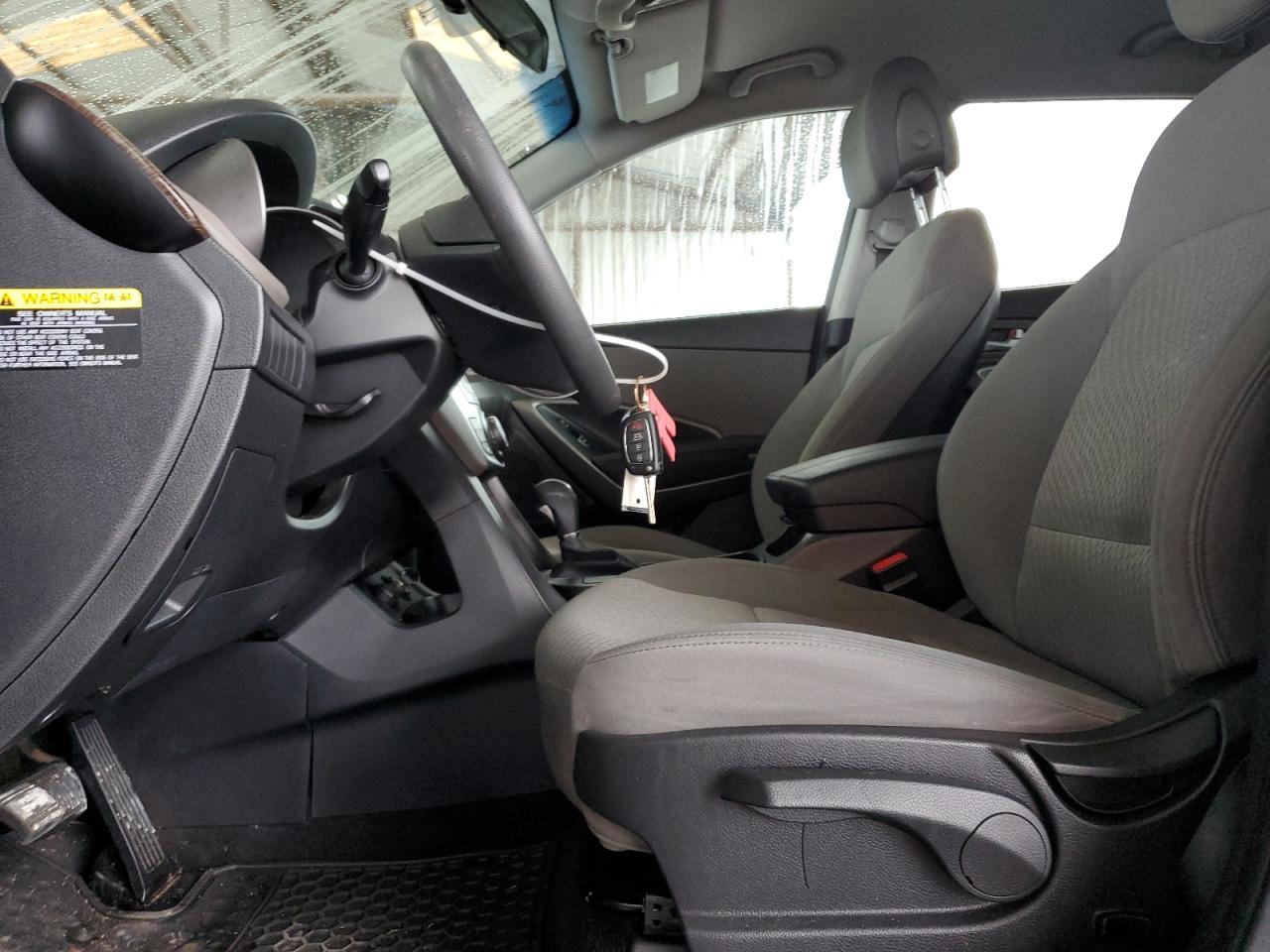 2017 Hyundai Santa Fe - Image 7