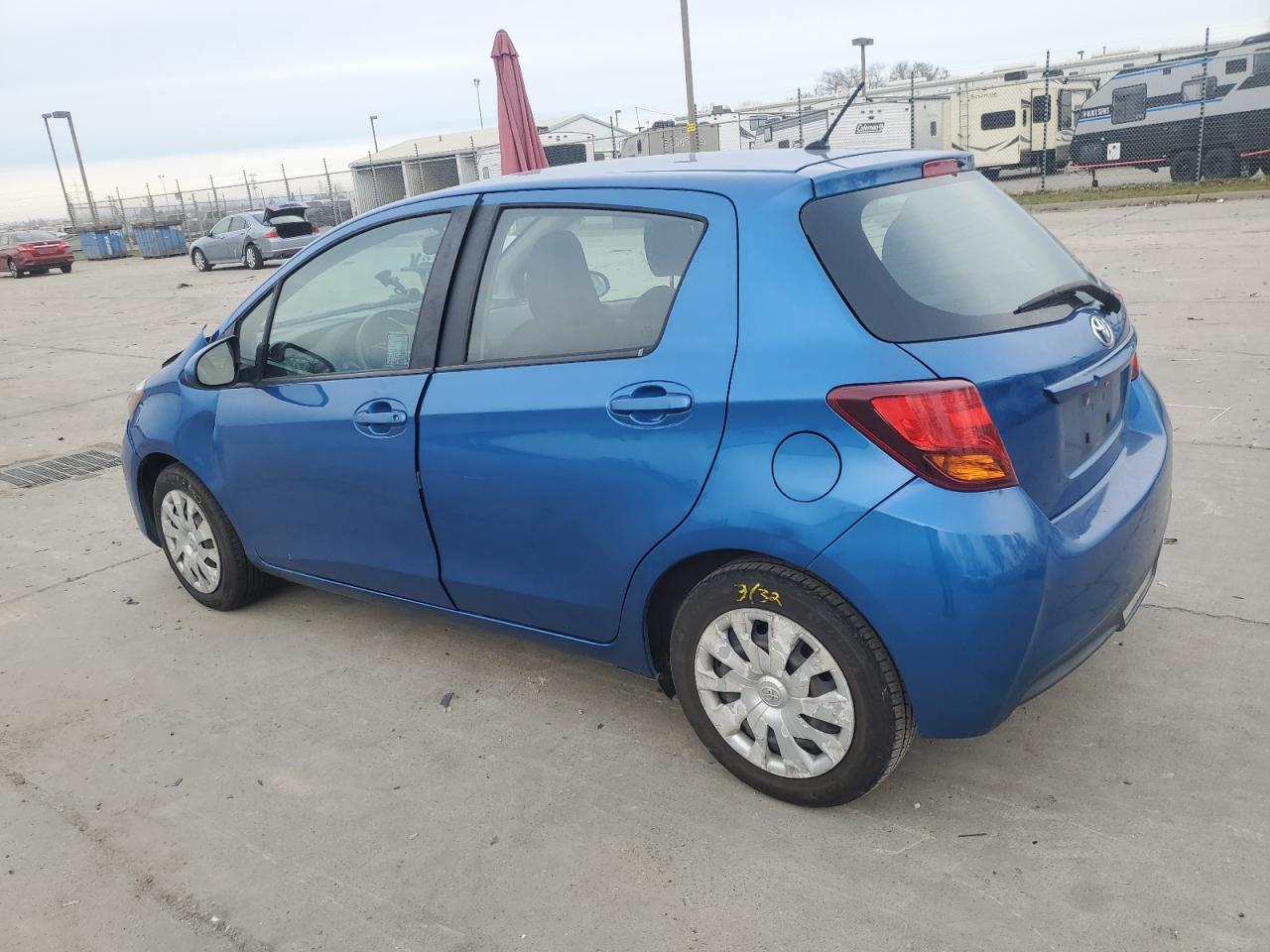 2015 Toyota Yaris - Image 2