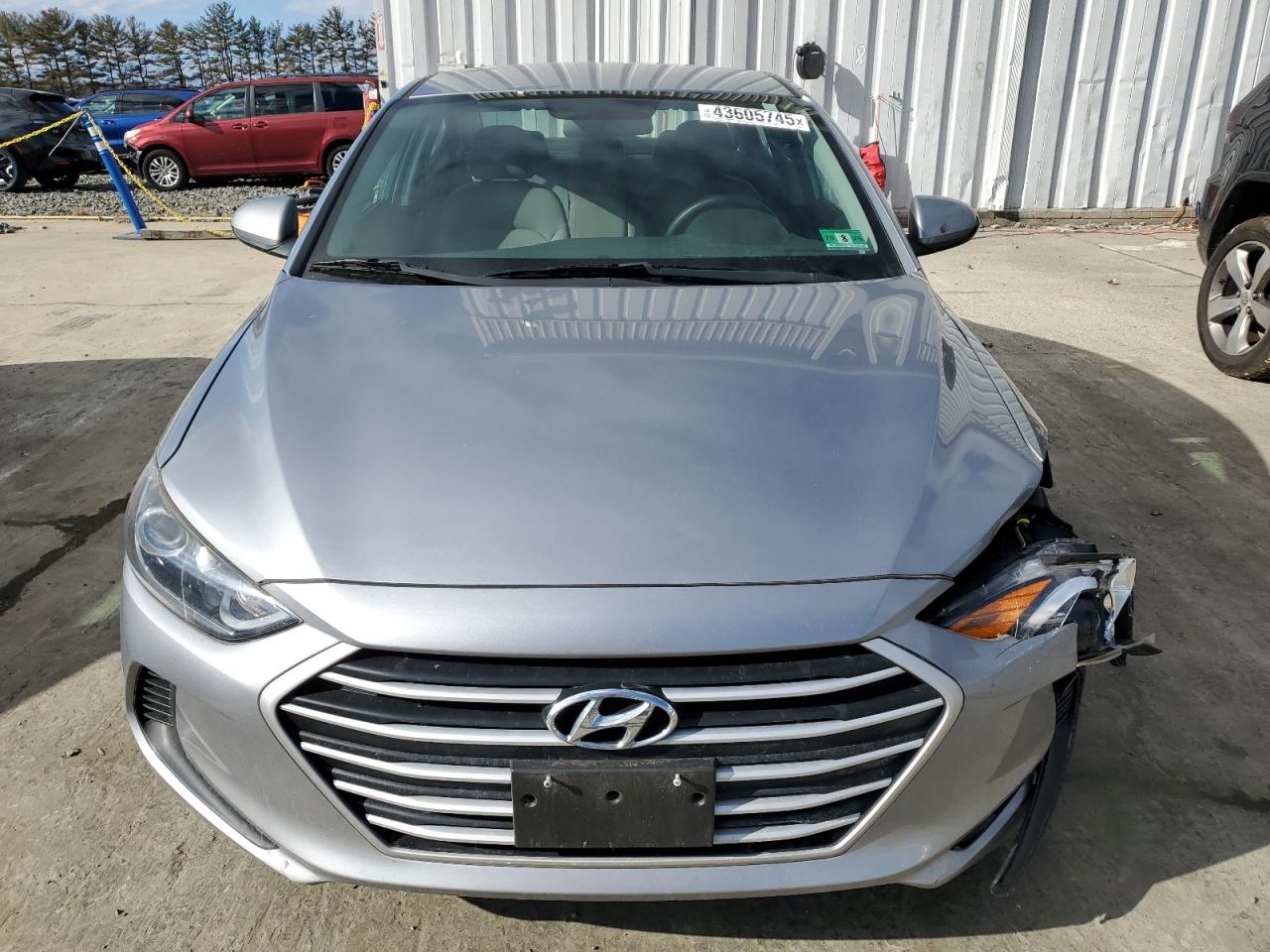 2017 Hyundai Elantra - Image 5